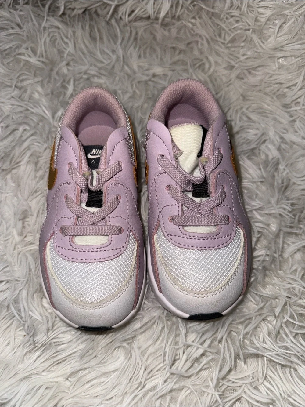 Nike Kids Lavender and White Sneakers with Gold Swoosh
